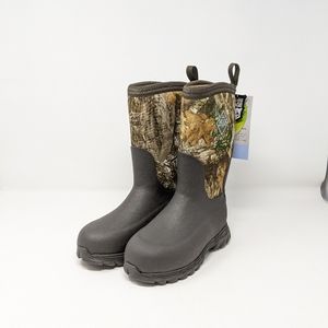 The Original Muck Kids Rugged II Camo Boots Size 1